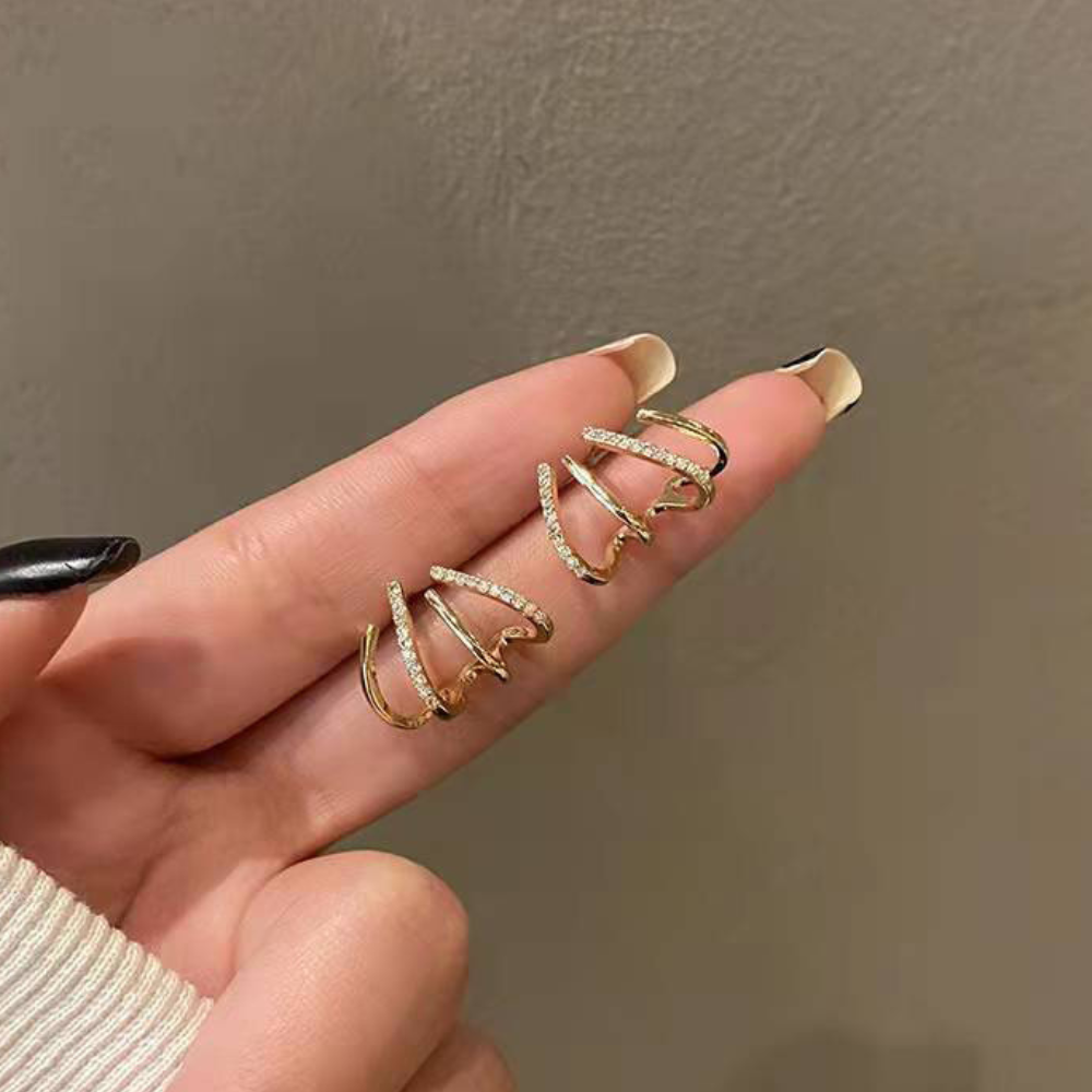 GLITTERY CLAW EARRINGS (PAIR)