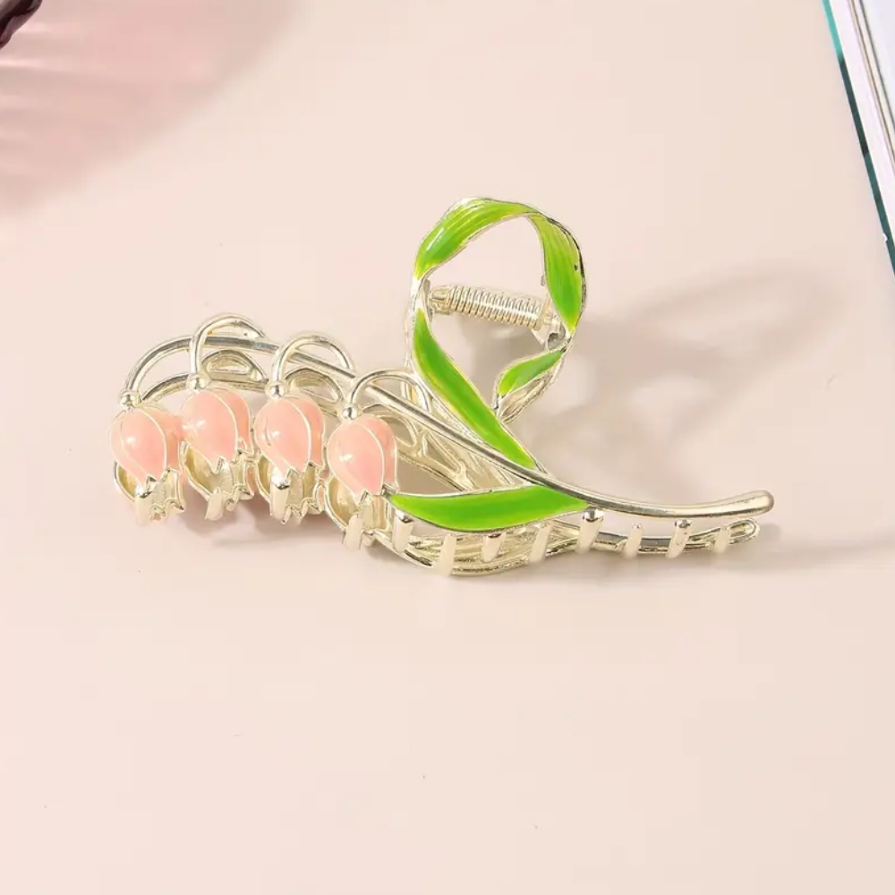 LILY FLOWER HAIR CLIP