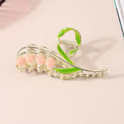 LILY FLOWER HAIR CLIP