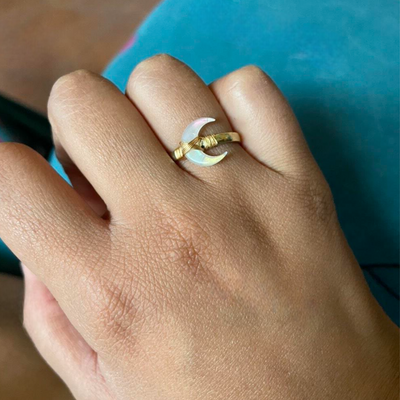 RAINBOW MOONSTONE RING (ADJUSTABLE)
