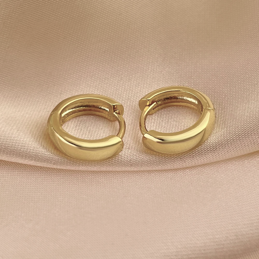 GOLDEN HOOP EARRINGS (PAIR)