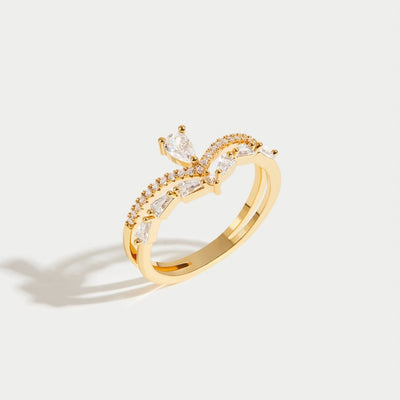 Queen Chic Crystal Ring