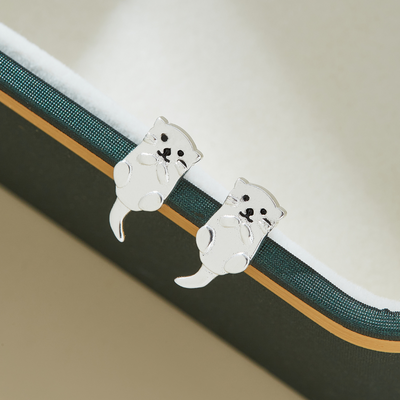 OTTER STUD EARRINGS (PAIR)
