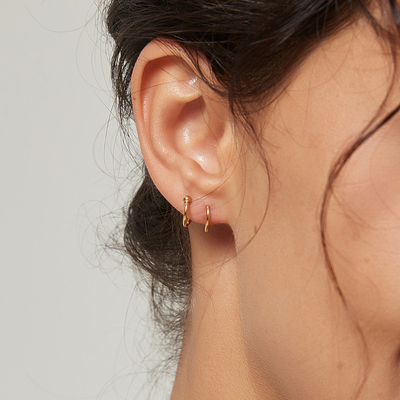 SOPHISTICATED TWIST EARRINGS (PAIR)