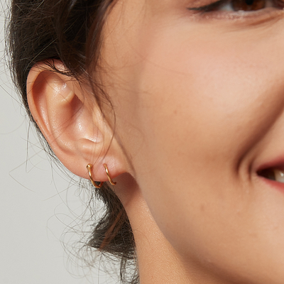 SOPHISTICATED TWIST EARRINGS (PAIR)