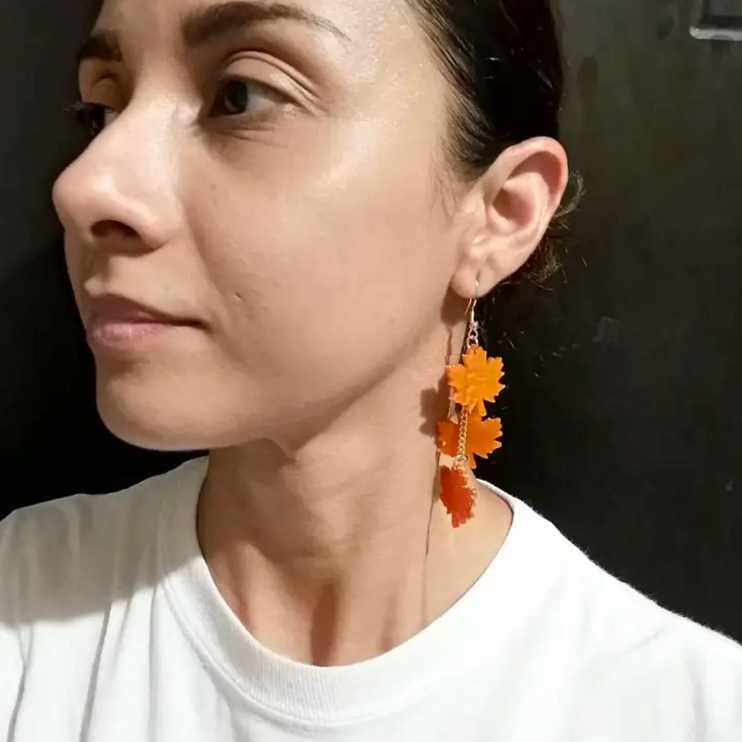 MAPLE LEAVES EARRINGS (PAIR)