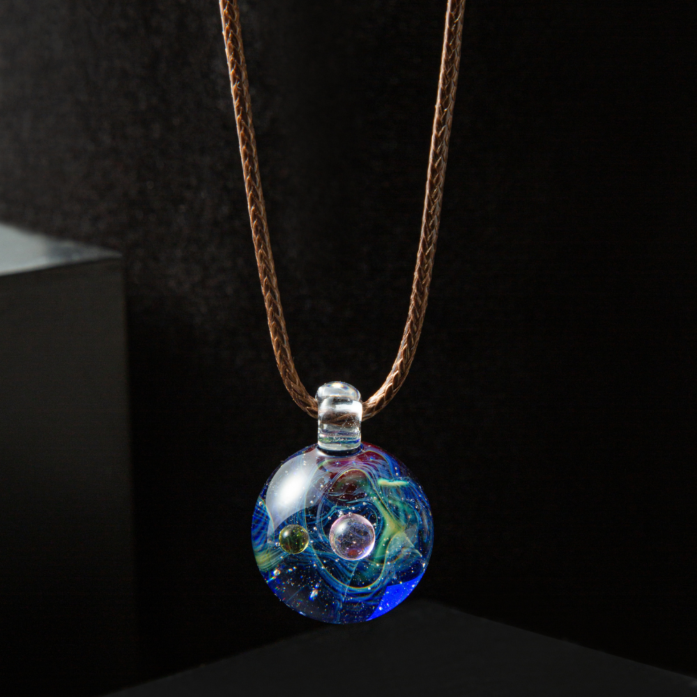 UNIVERSE NECKLACE