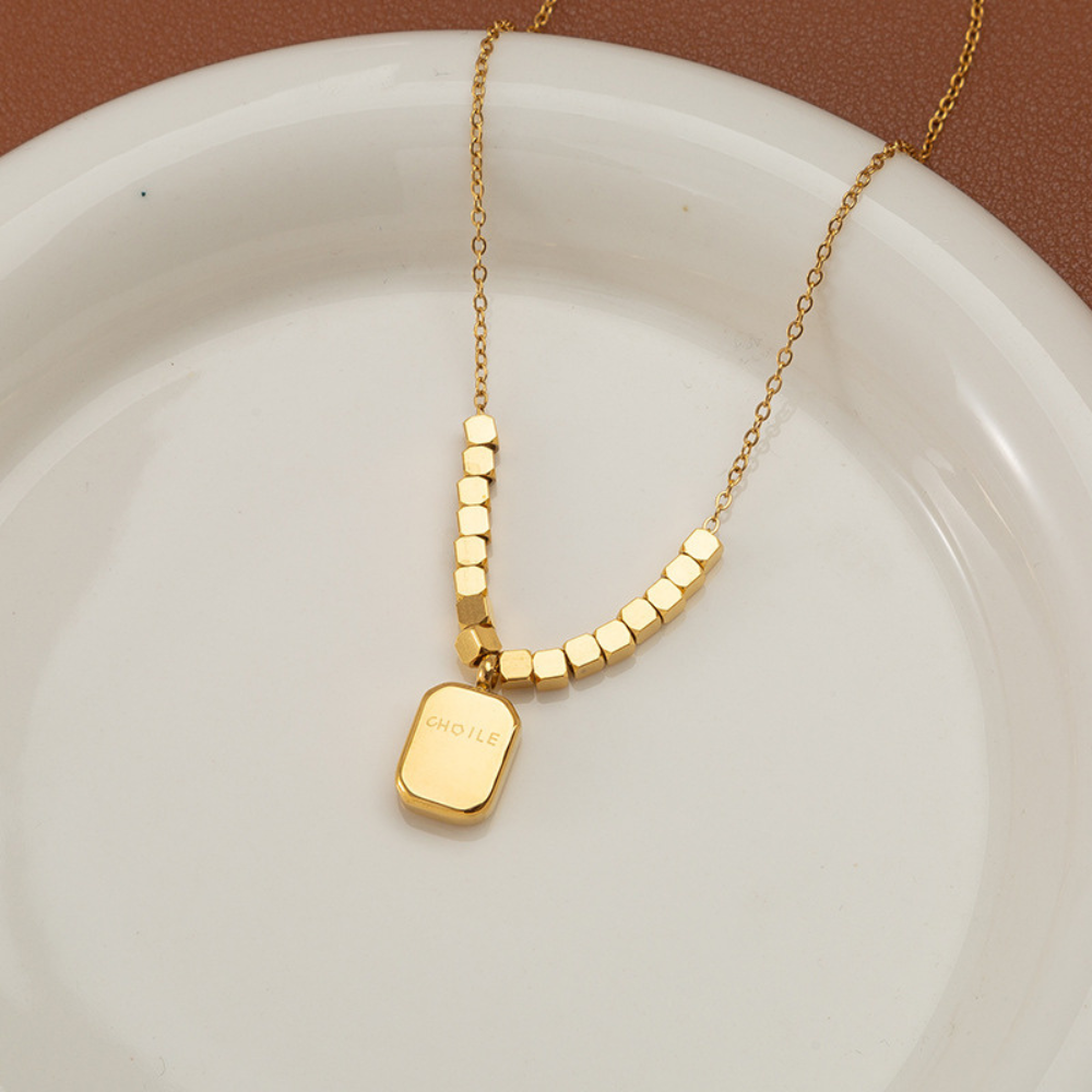 GOLDEN BLOCK NECKLACE