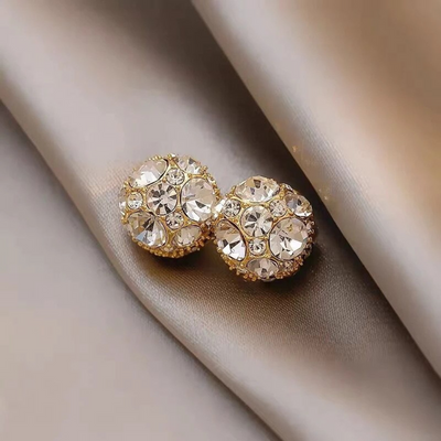 SOLITAIRE MAGNETIC EARRINGS (PAIR)