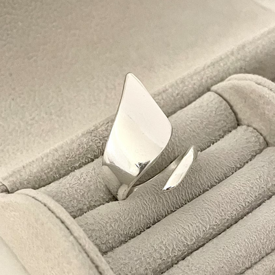SCULPTED SILVER WRAP RING (ADJUSTABLE)
