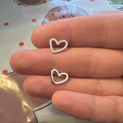 SIMPLE HEART EARRINGS (PAIR)
