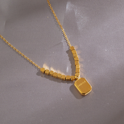 GOLDEN BLOCK NECKLACE