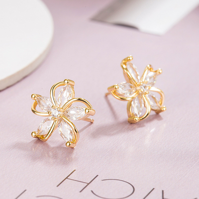 EXQUISITE FLOWER EARRINGS (PAIR)