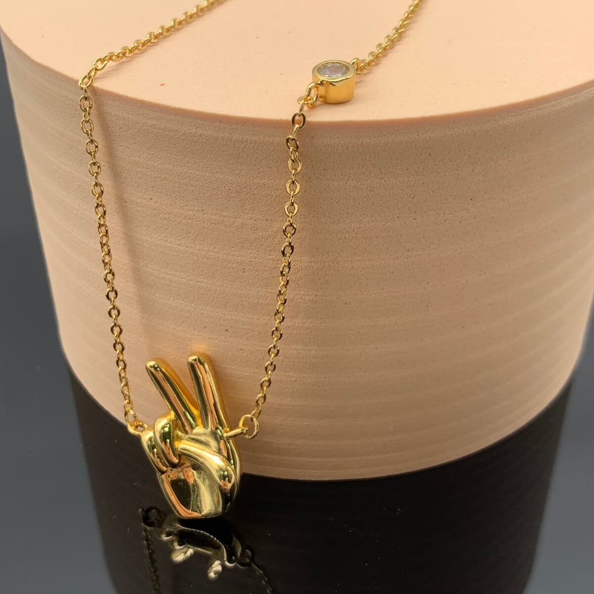 PEACE SIGN NECKLACE