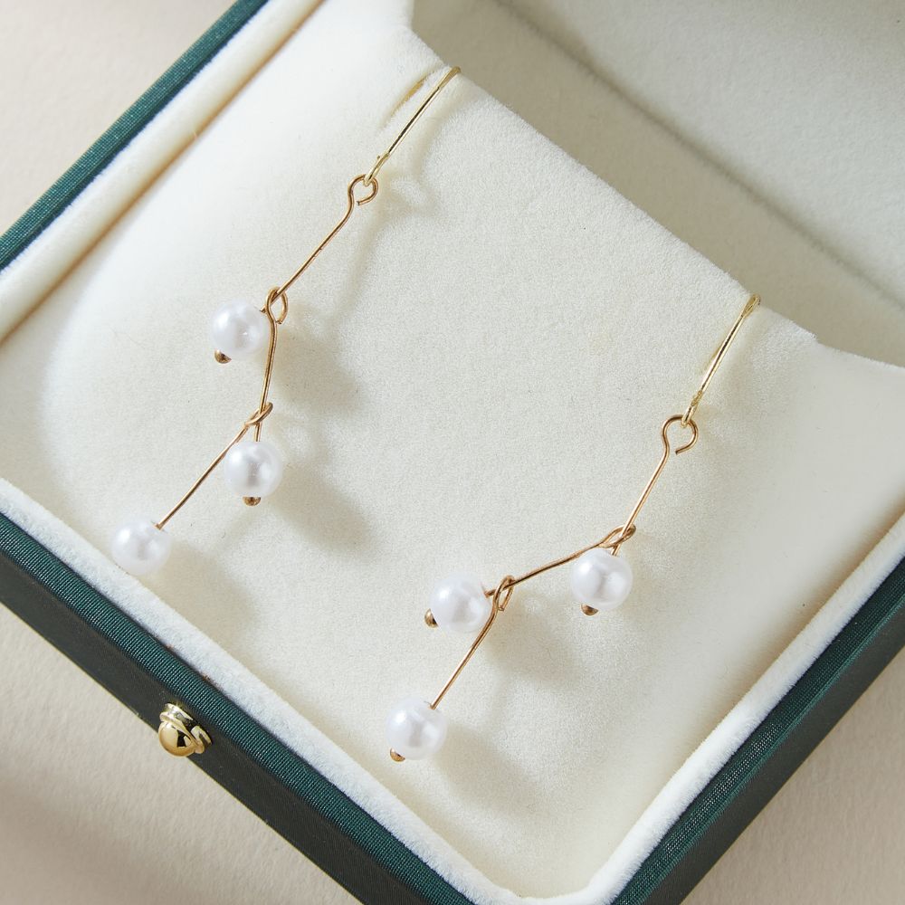 VINTAGE BOHO PEARL EARRINGS (PAIR)