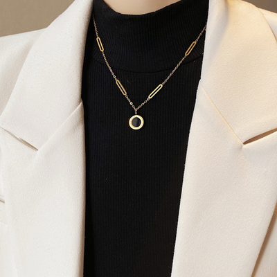 CLASSIC ROMAN NECKLACE