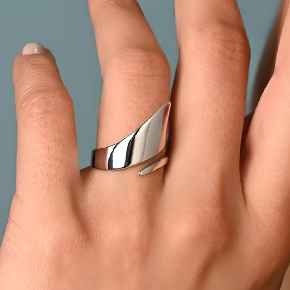 SCULPTED SILVER WRAP RING (ADJUSTABLE)