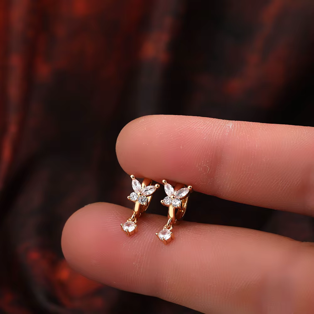 BUTTERFLY KISS EARRINGS (PAIR)
