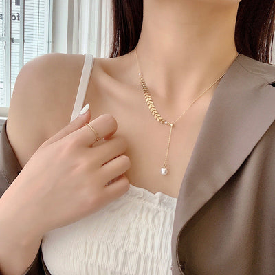 Golden Tranquility Pearl Necklace
