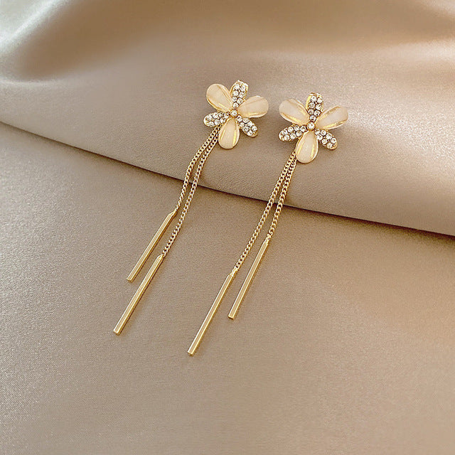 Daisy Crystal Earring  Gold