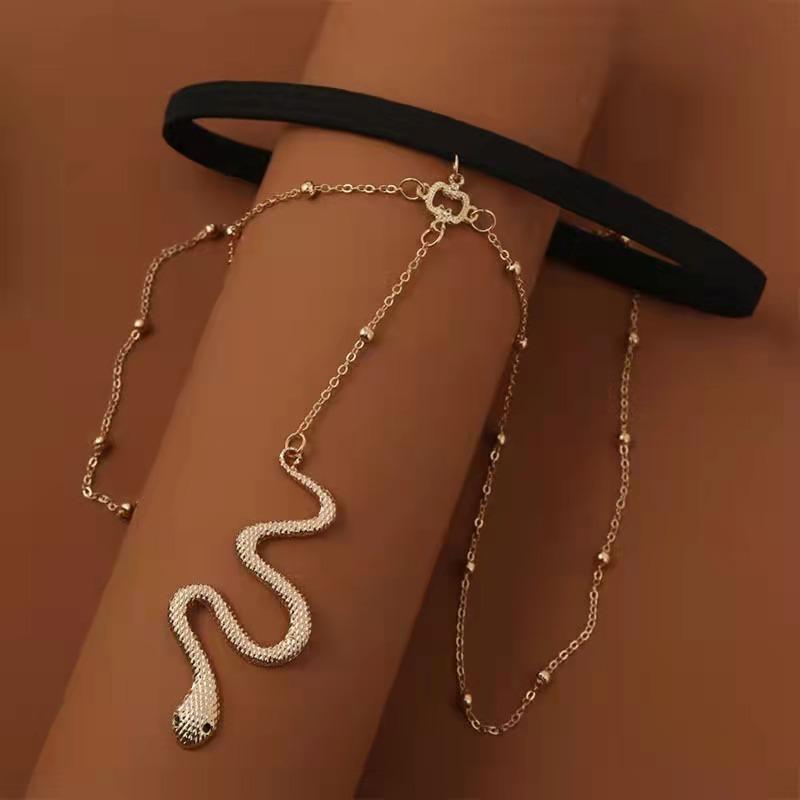 Serpentine Leg Chain