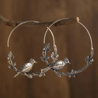 Hallie - Vintage bird earrings with timeless charm | Silver