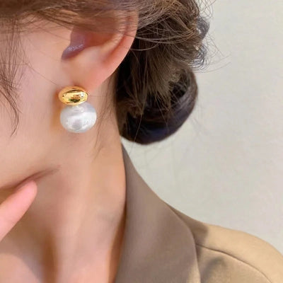 Elegance Falling Pearl Earrings
